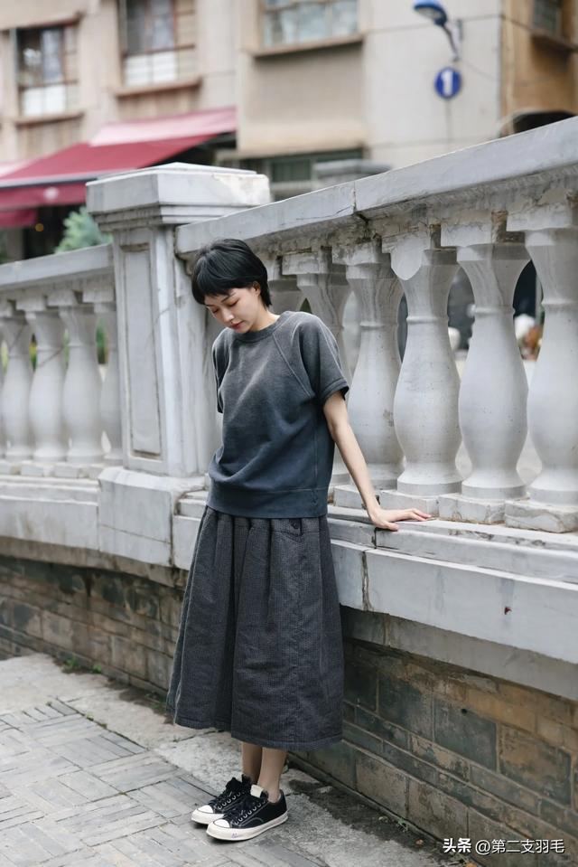 都在穿“日本鞋”尤其这3双越看越高级AG旗舰厅娱乐平台被香港街拍惊艳到了(图12)